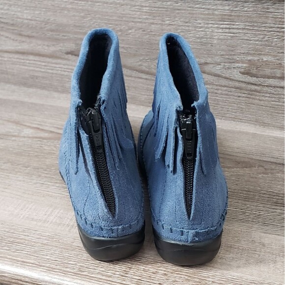 Comfort Ease blue suede fringed ankle boots. size 5 - Picture 3 of 6